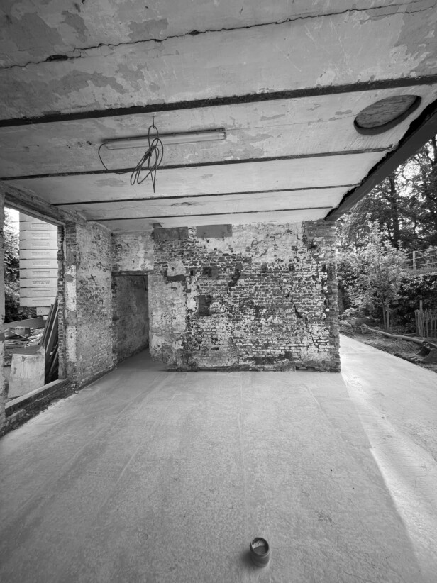 Structurele opening binnen renovatie van historisch koetshuis in Gentbrugge